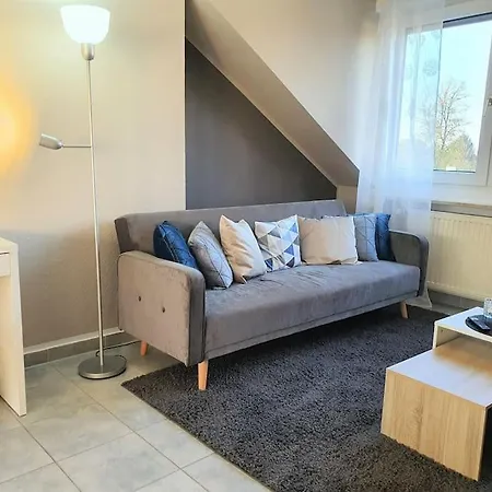 Modernes Und Ruhiges Appartement Mit Loggia Marl Exterior foto