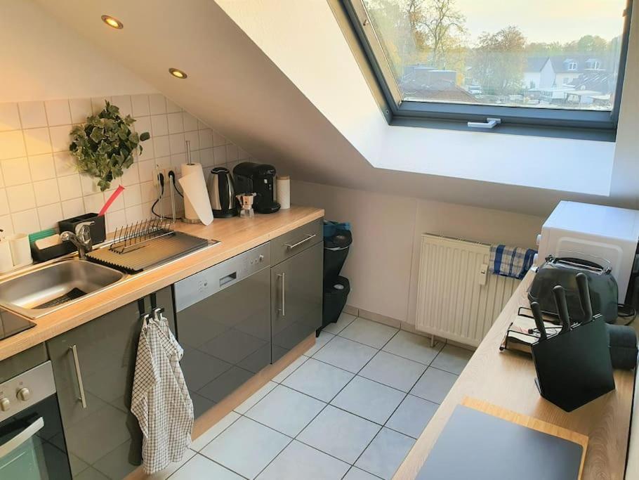 Modernes Und Ruhiges Mit Loggia