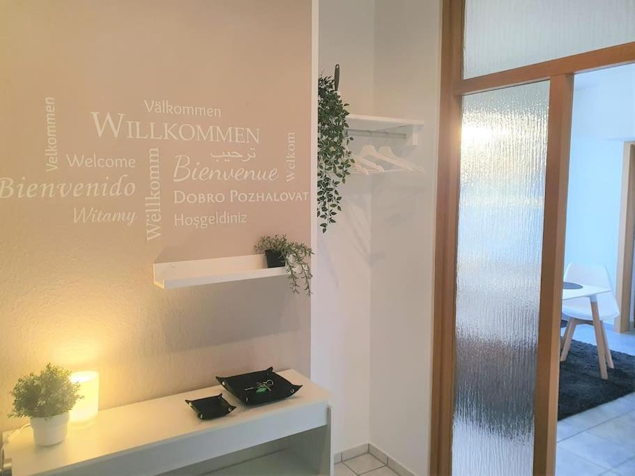 Modernes Und Ruhiges Mit Loggia *