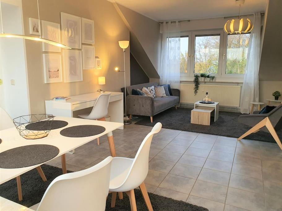 Modernes Und Ruhiges Mit Loggia Apartment *