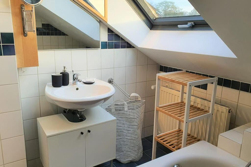 Modernes Und Ruhiges Mit Loggia Apartment *