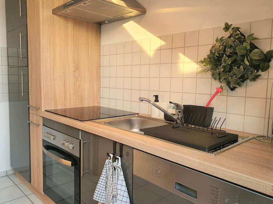 Modernes Und Ruhiges Mit Loggia * Marl